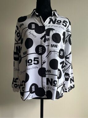 Mohito Graphic Print Button Up Shirt Black White French Script Blouse Size 38 M